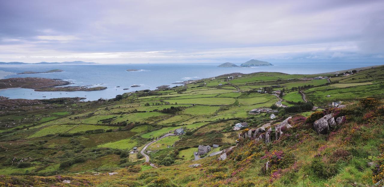 Derrynane Hotel & Holiday Homes แคร์เดเนียล ภายนอก รูปภาพ